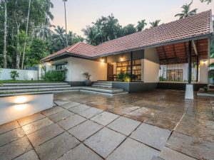 Khoảng sân rộng, tiện ích khi diễn ra các buổi tiêc ngoài trời.