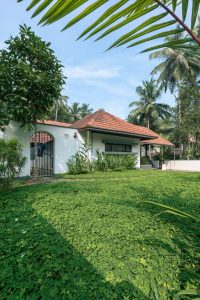 Cùng với không gian xanh mướt, từ những tán cây xanh ngát, mọi góc nhìn đều đem lại sự gần gũi và hòa mình trong tự nhiên.